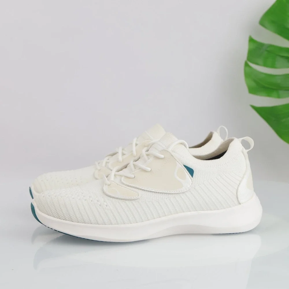 Vessi Womens Everyday 2.0 Move Sneaker Size 9 Waterproof White Knit Lace Up Shoe